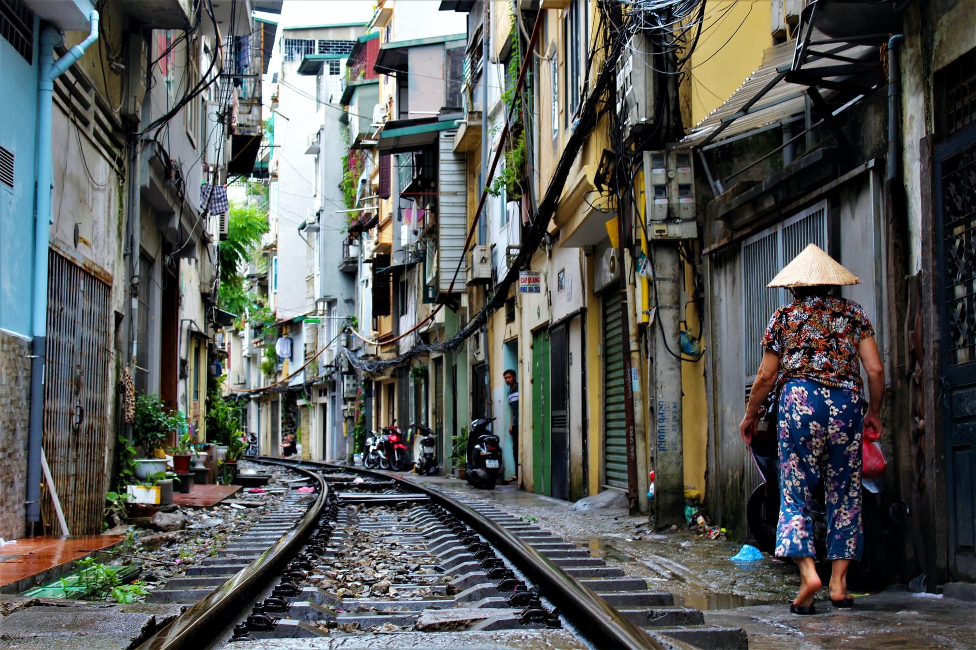 La famosa calle del tren de Hanói ahora cerrada a los turistas